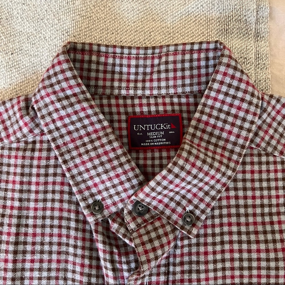 UNTUCKit button down in medium